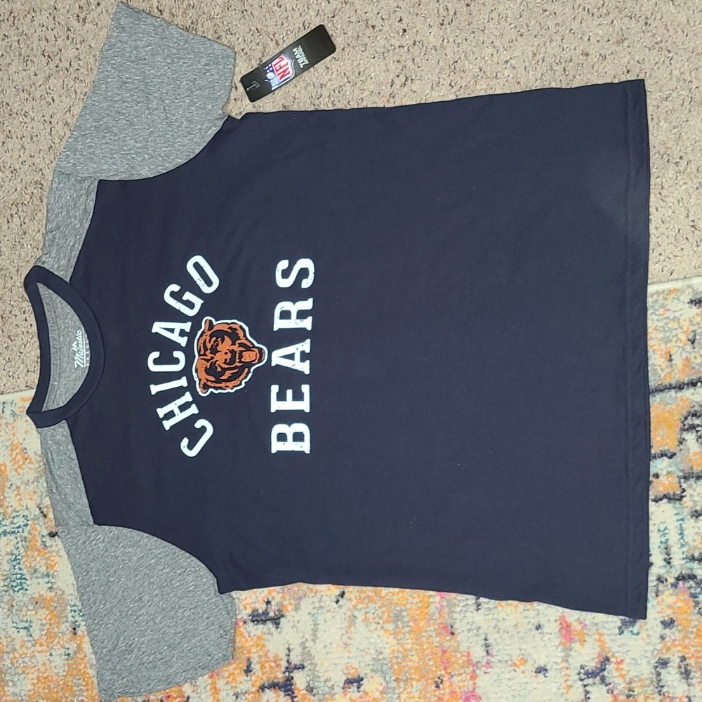 Chicago Bears NWT soft tee